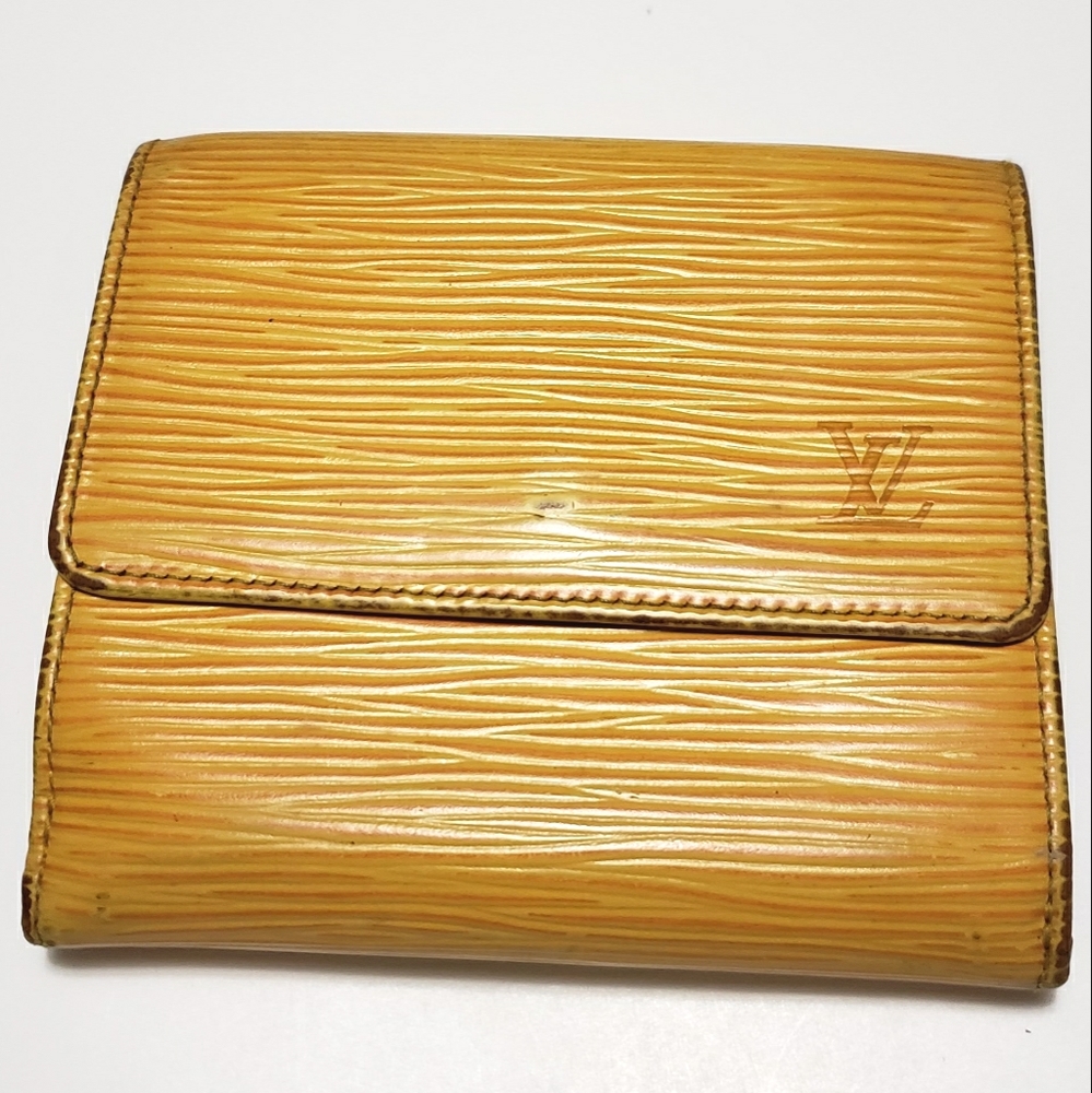 LV LOUIS Vuitton LA KOBE Edition Yellow Purple Epi Leather compact Wallet
